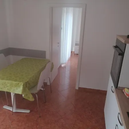 Апартаменты Tolles In Mit Garten, Grill Und Terrasse *